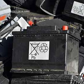 Large battery plastic recycling